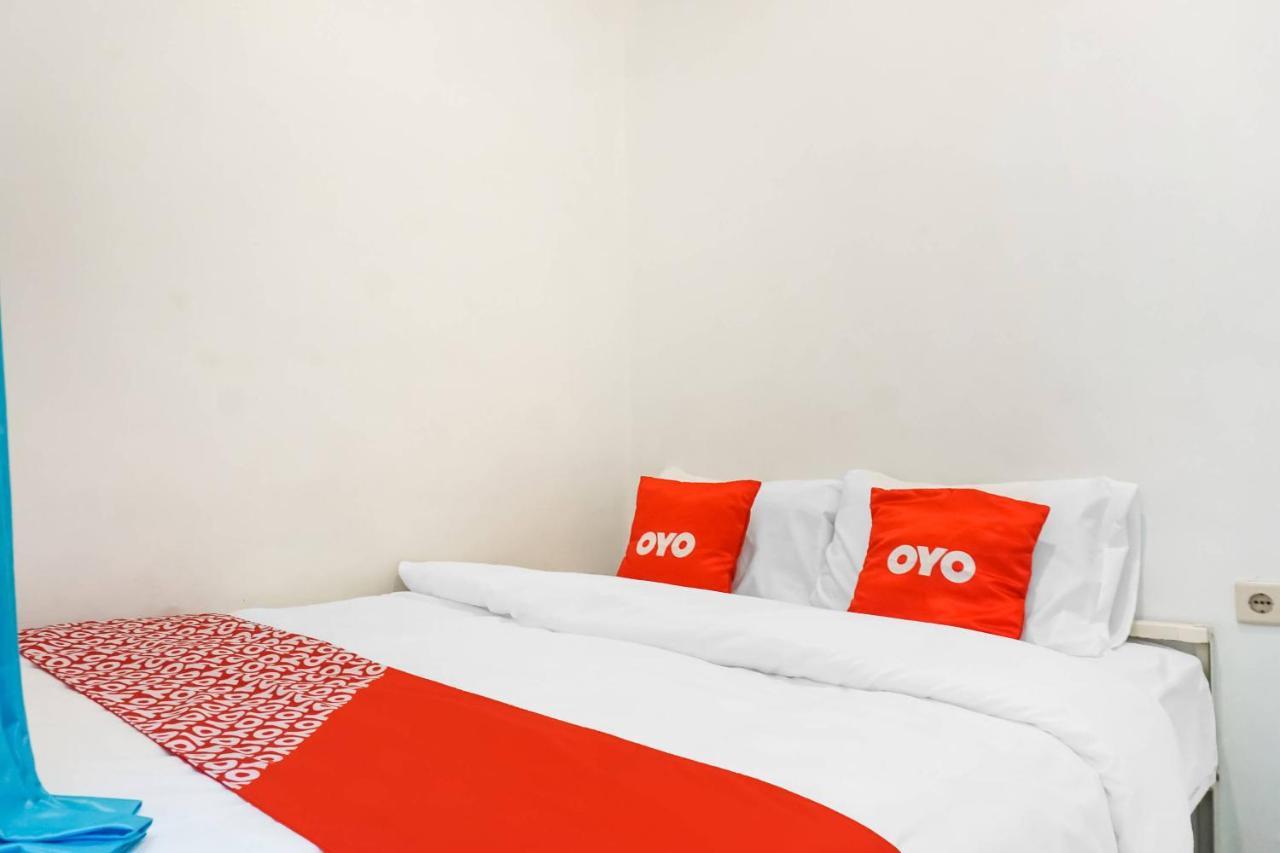 Super Oyo 91074 Stariez Senen Syariah Hotel Jakarta Exterior photo