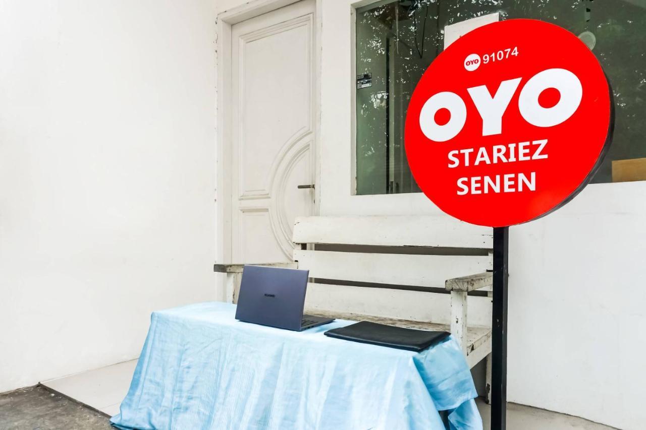 Super Oyo 91074 Stariez Senen Syariah Hotel Jakarta Exterior photo