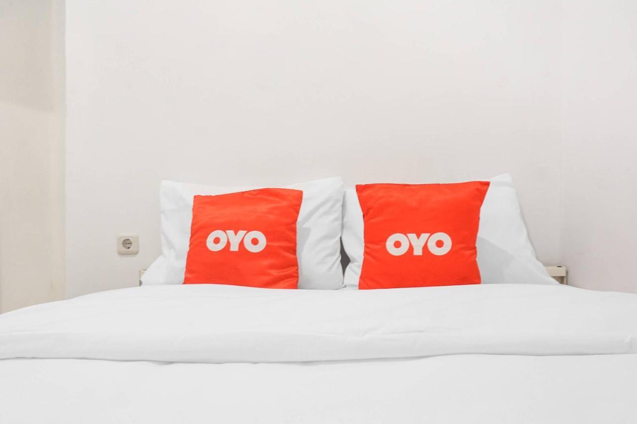Super Oyo 91074 Stariez Senen Syariah Hotel Jakarta Exterior photo