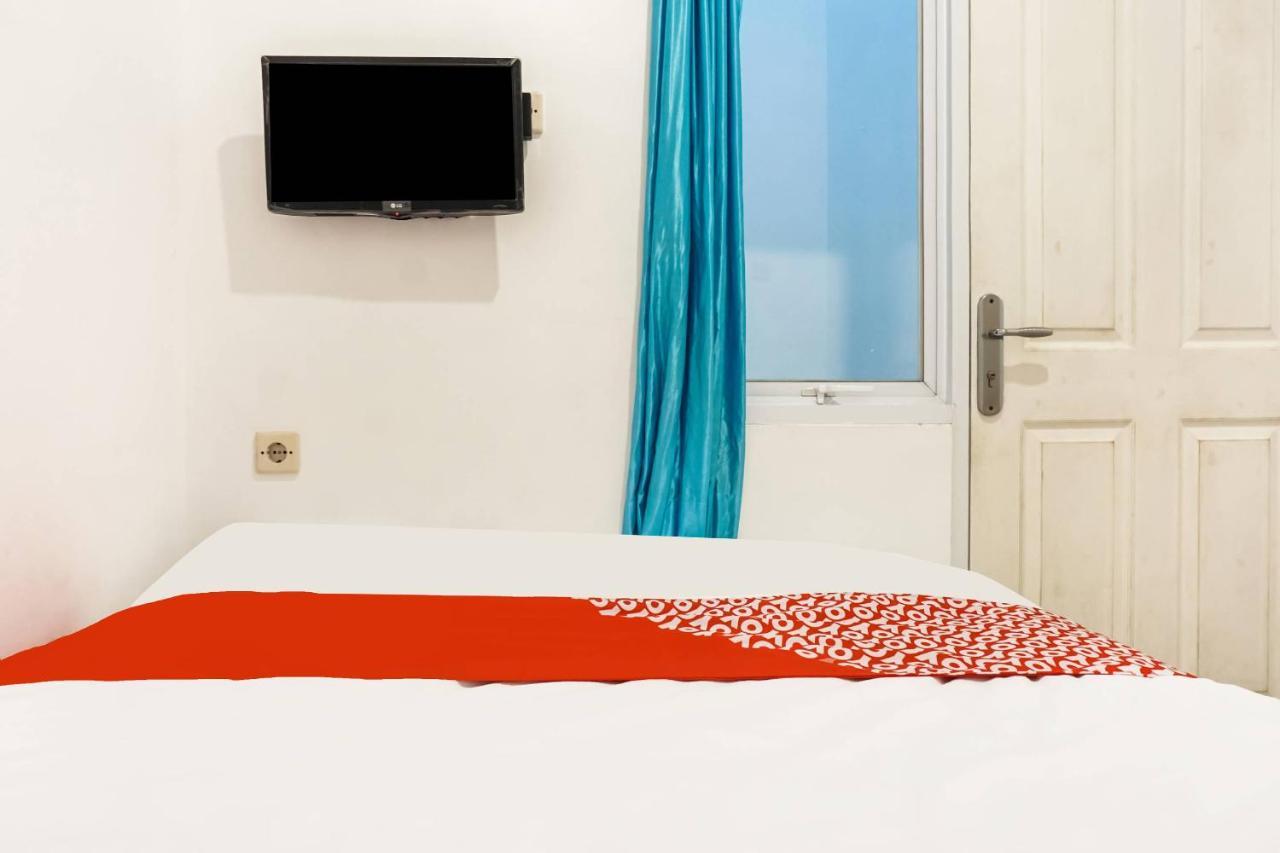 Super Oyo 91074 Stariez Senen Syariah Hotel Jakarta Exterior photo